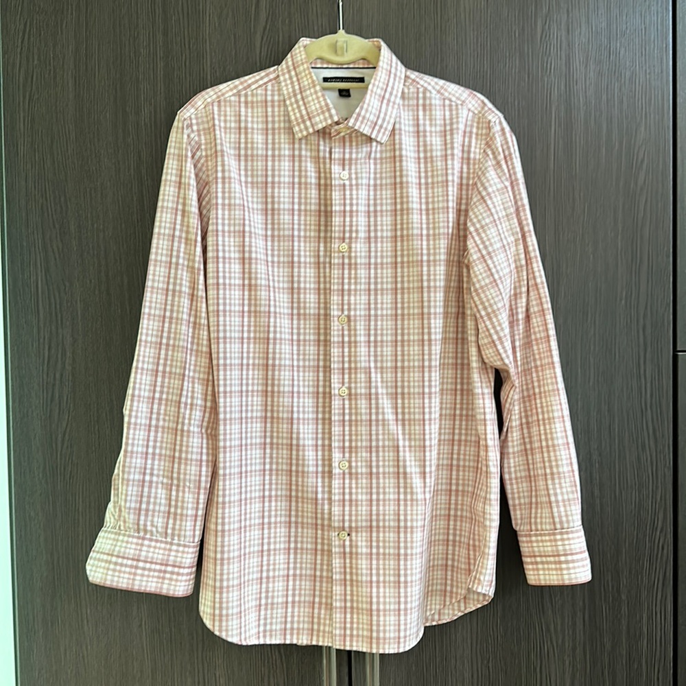 Banana Republic plaid non iron buttons down